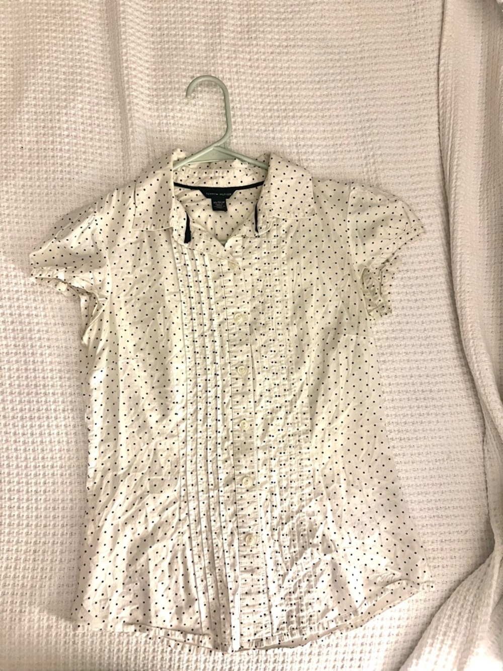 Tommy Hilfiger White Short-Sleeve Button-Down with Navy Dot Print